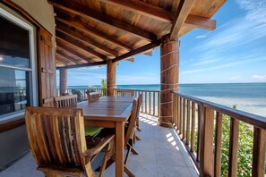Outdoor dining - Indigo Belize 5c 3 Bedroom Condo (San Pedro)