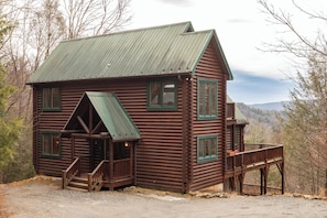 Exterior - Cozy Carolina Cabin (Purlear)