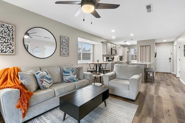 TV, fireplace, DVD player, offices