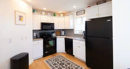 Amazing views waterfront 3-bedroom home in Madison
