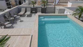 Rooftop pool