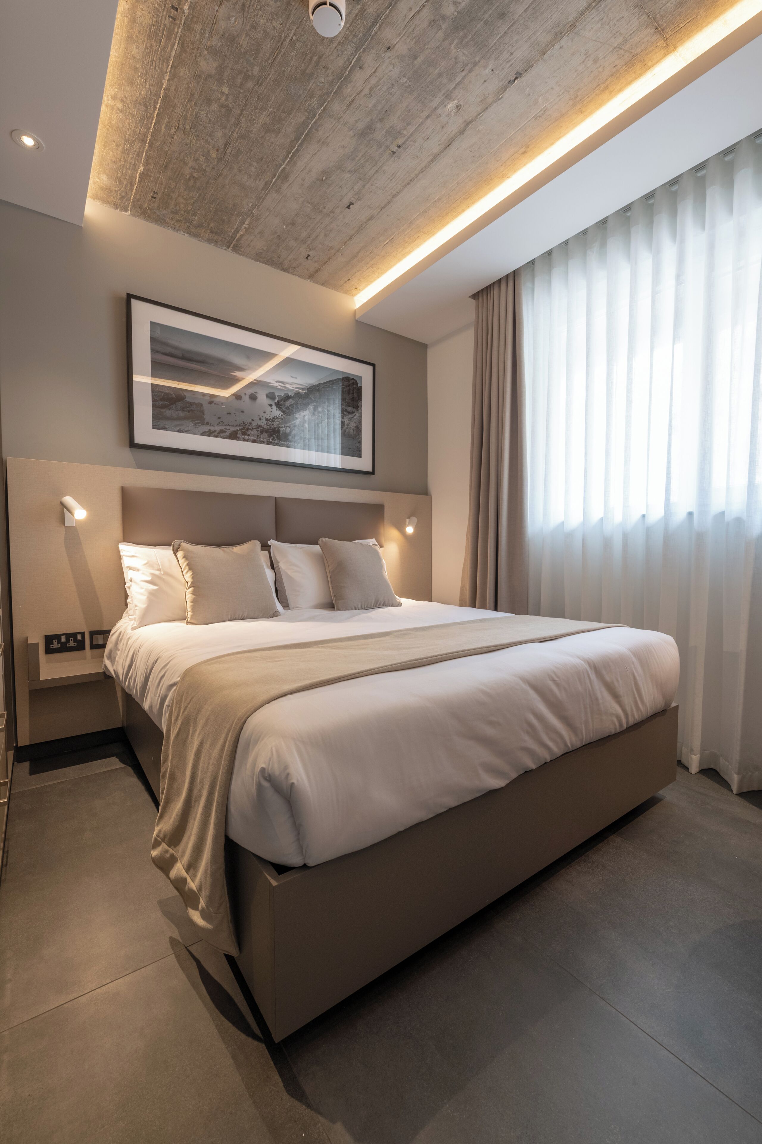 Standard Suite, Balcony | In-room safe, desk, laptop workspace, blackout drapes