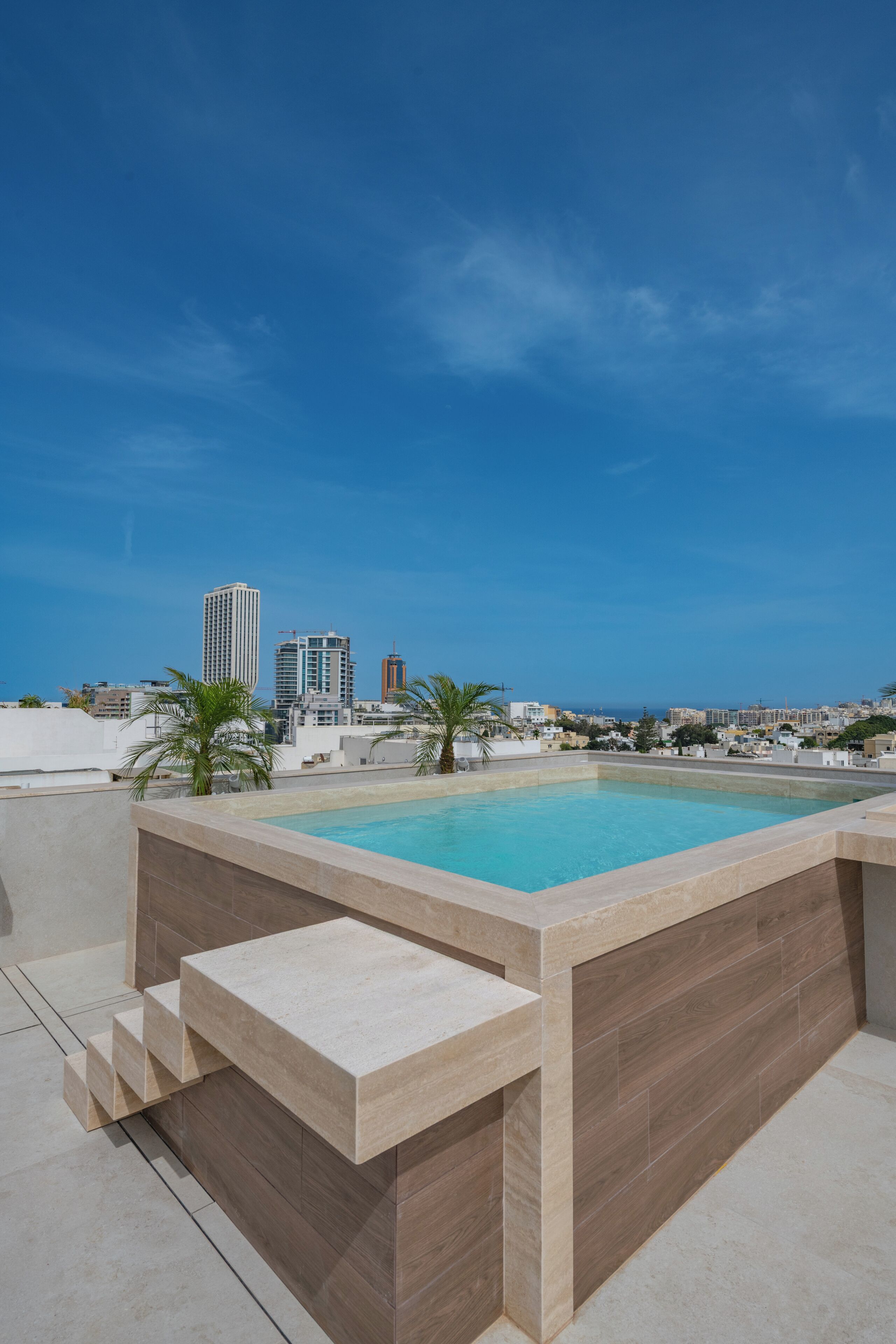 Zwembad op het dak