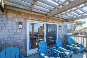 Terrace/patio - Pool, Phenomenal Sunsets Await, Dogs Welcome, Spacious, D0101 (Duck)