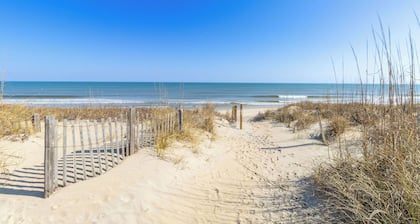 D0101, Phenomenal Sunsets Await, Dogs Welcome, Private Pool, Spacious