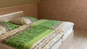 2 bedrooms, free WiFi, bed sheets