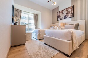 2 bedrooms, in-room safe, iron/ironing board, free WiFi