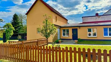 House | Bahagian luar
