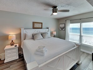 2 bedrooms, iron/ironing board, WiFi, bed sheets - 2BD/2BA Updated Gulf-Front Condo w. Pool + Gym and Near Dining + Activities (Fort Walton Beach)