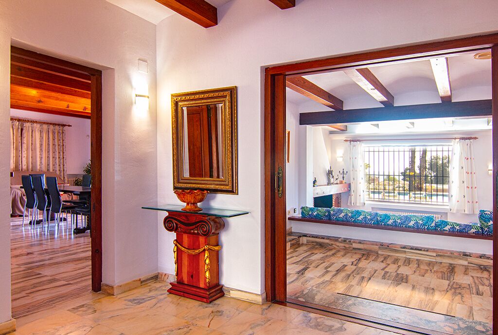 Finca Fustera, Spacious And Fascinating Villa On The Coast Of Benissa. - Benissa