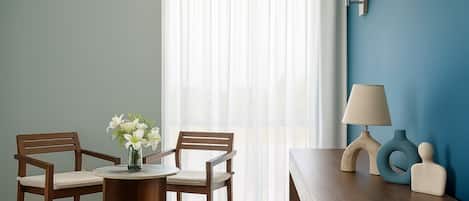 King Suite City View | View from room