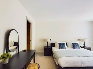 2 bedrooms, desk, iron/ironing board, travel cot