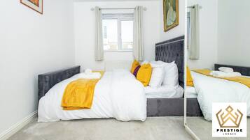 House | 2 bedrooms, iron/ironing board, free WiFi, bed sheets