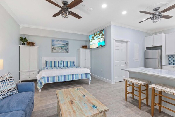 1 habitación, tabla de planchar con plancha, wifi y ropa de cama