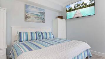 1 chambre, fer et planche à repasser, Wi-Fi, literie fournie