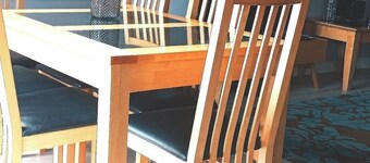 Sea Surf, 2 bedroom, fully equipped ground floor apartment, sleeps 4, in city