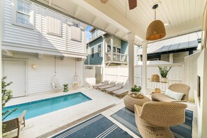 Sisäuima-allas, lämmitetty uima-allas