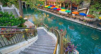•NEW Home•3 mi to Downtown & Riverwalk• Near BMT grad•1mi to Alamodome-FrostBank