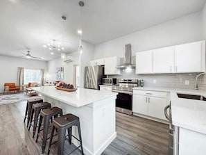 Imagen sin descripción, 5 de 37, botón