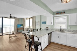 Interior - Seaside Beach & Racquet 3601 by Liquid Life (Orange Beach)