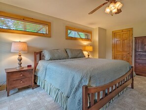 3 chambres, fer et planche à repasser, accès Internet, draps fournis