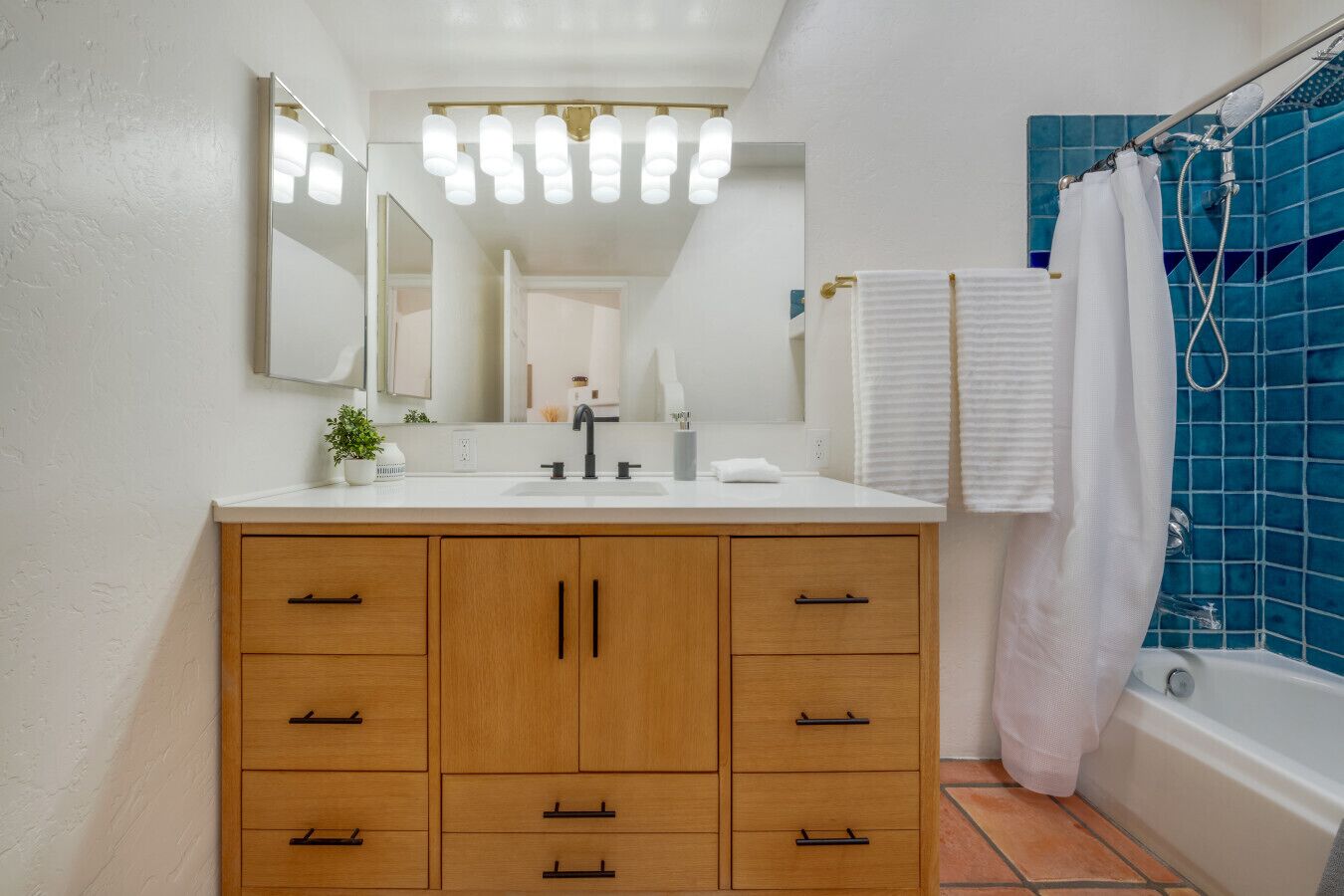 Hair dryer, towels
