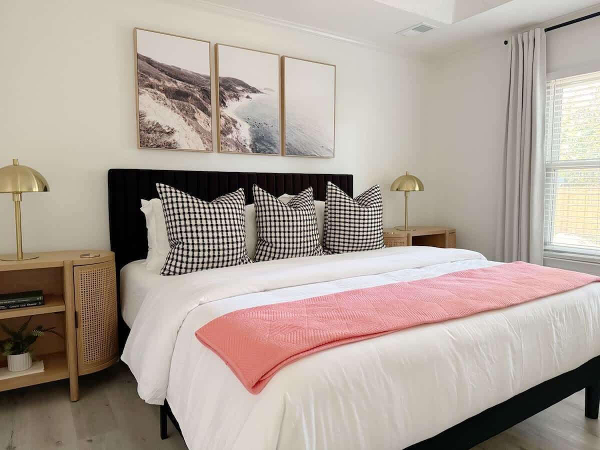4 bedrooms, iron/ironing board, travel cot, WiFi