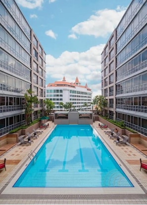 Piscine extérieure, piscine chauffée