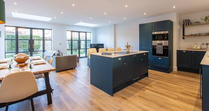 Sunshine Cottage - Luxury cottage / dog friendly