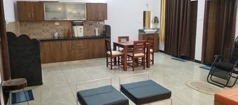 Cozy home in the beautiful city of udaipur. Family and Pet friendly.
