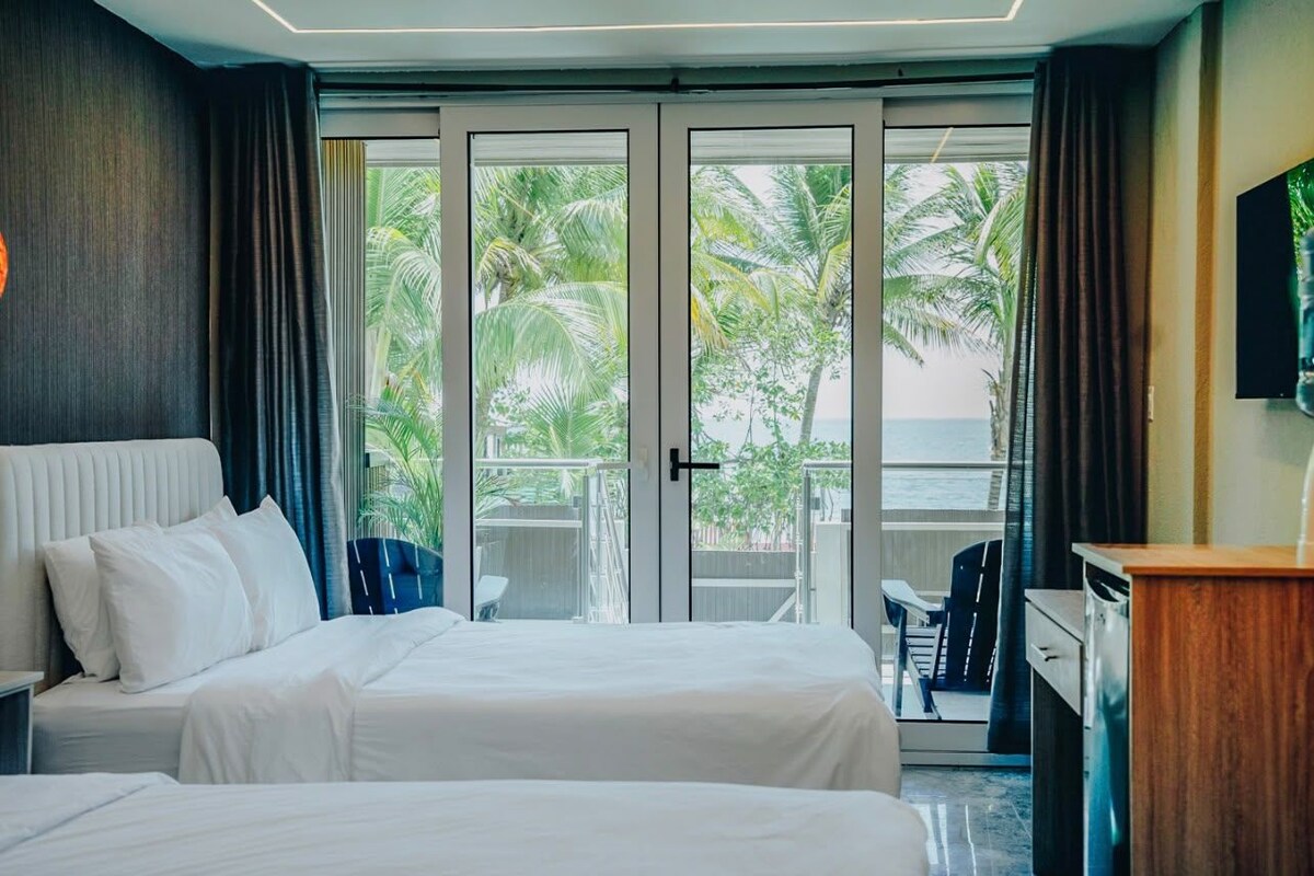 Egyptian cotton sheets, premium bedding, down duvets, pillow-top beds