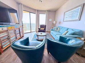 Smart TV, books - Phoenix V | Beachfront Family Favorite | Pools & Pickleball (Orange Beach)