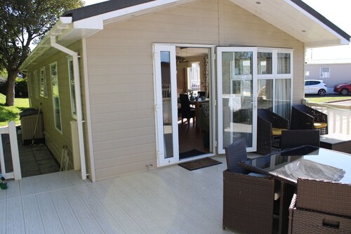 Willows 24 3 Bedroom Lodge at Trecco Bay Holiday Park