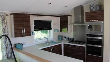 Micro-ondes, four, lave-vaisselle