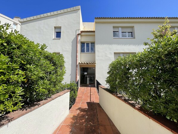 Apartment | Exterior