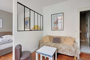 Apartment | Living area