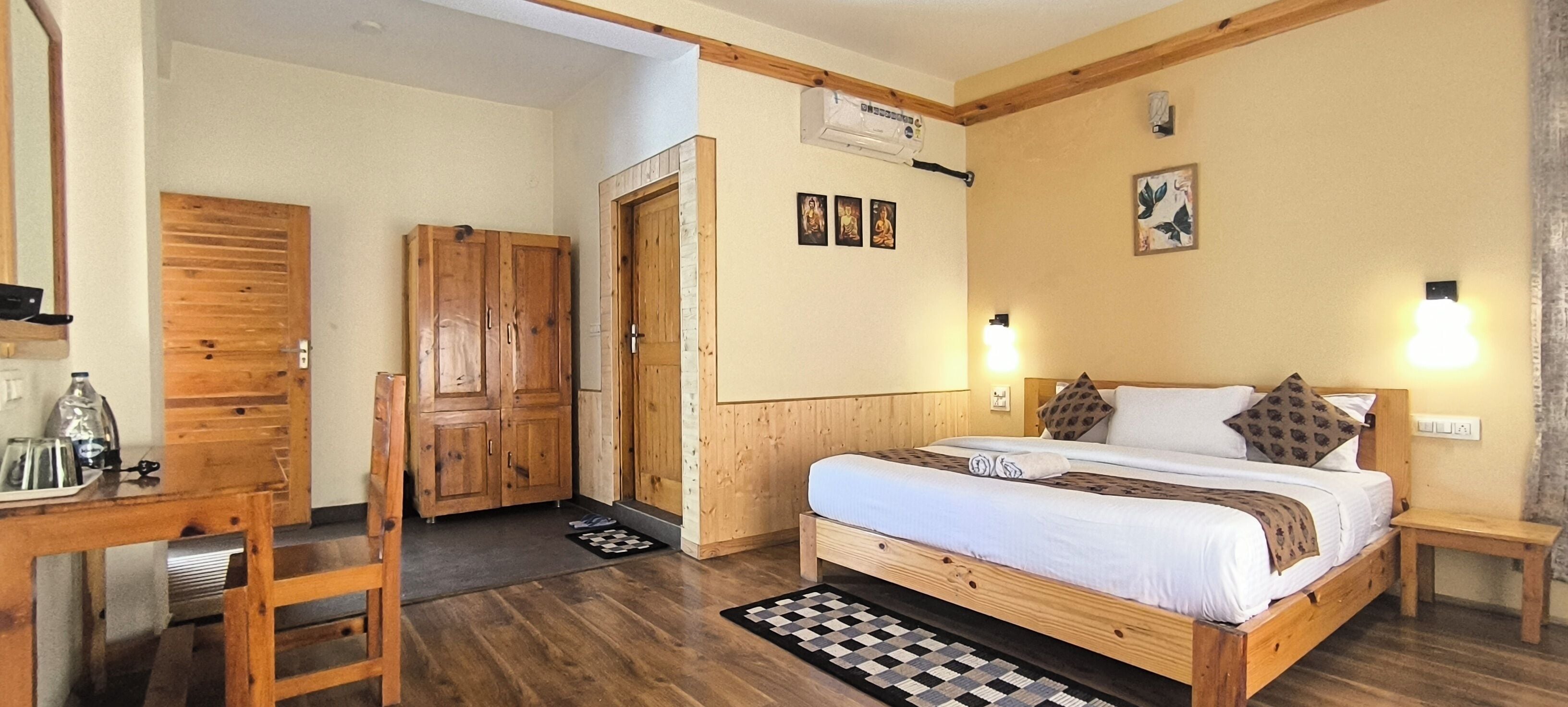 Kamar Double Deluks, balkon | Meja kerja, ruang kerja ramah laptop, dan Wi-Fi gratis