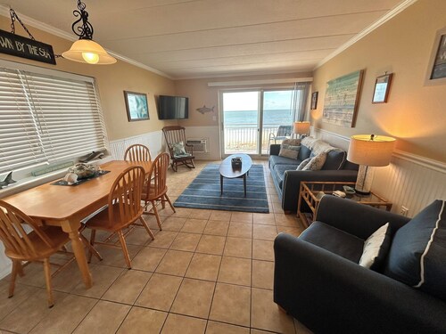 Ocean Front Condo in Mid-Town, Incredible Views from Beach Front Balcony