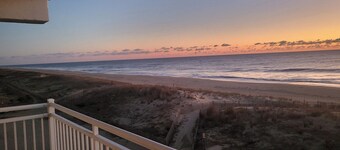 Ocean Front Condo in Mid-Town, Incredible Views from Beach Front Balcony