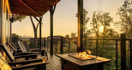 5 BR|5 BA| Sleeps13|Game Room| Rooftop w Hot Tub | Movie Room| Free Tkts