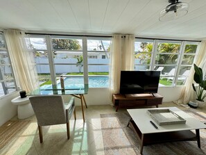 House | 3 bedrooms - Beautiful 3 2 Home in Pompano Beach - Close to Beach (Pompano Beach)