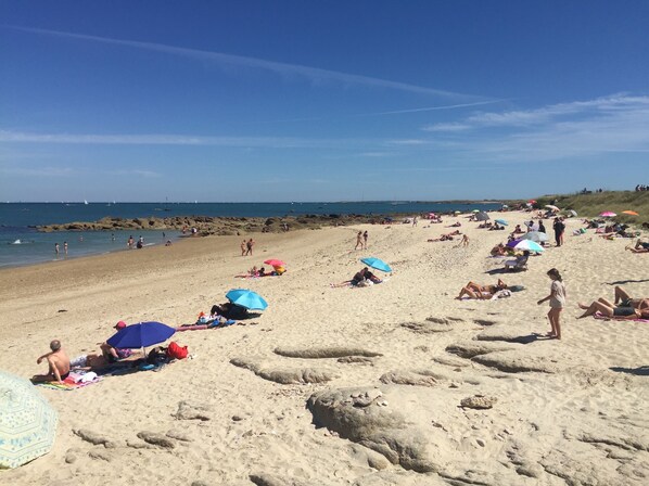 Sun-loungers