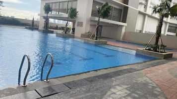 Natural pool