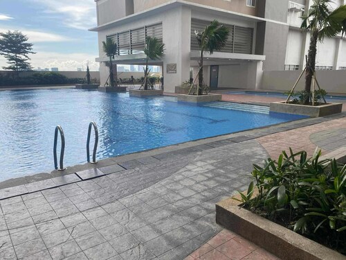 1BR Covent Garden South Tower University Belt- SM Sta Mesa, Metro Manila,Philippines