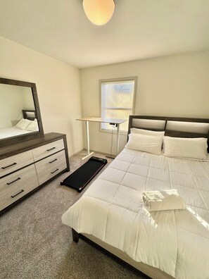 3 chambres, bureau, Wi-Fi gratuit