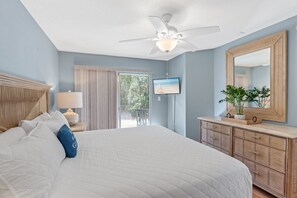 2 bedrooms, desk, iron/ironing board, free WiFi