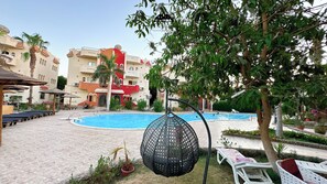 Pool - Exclusive apartment with private garden area and big swimming pool (Hurghada)