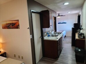 2 bedrooms, iron/ironing board, free WiFi, bed sheets - 069A Private Studio nr South Rim Sleeps 4 (Williams)