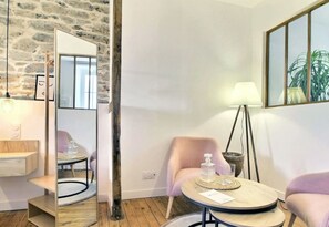 Premium bedding, memory foam beds, individually furnished - Les Chambres D'Hespéris (Pleyben)