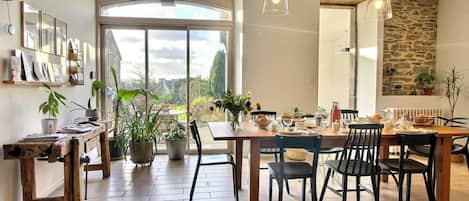 Gratis frukostbuffé varje dag